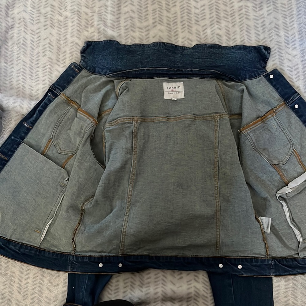 TORRID, DARK BLUE, unworn denim jacket